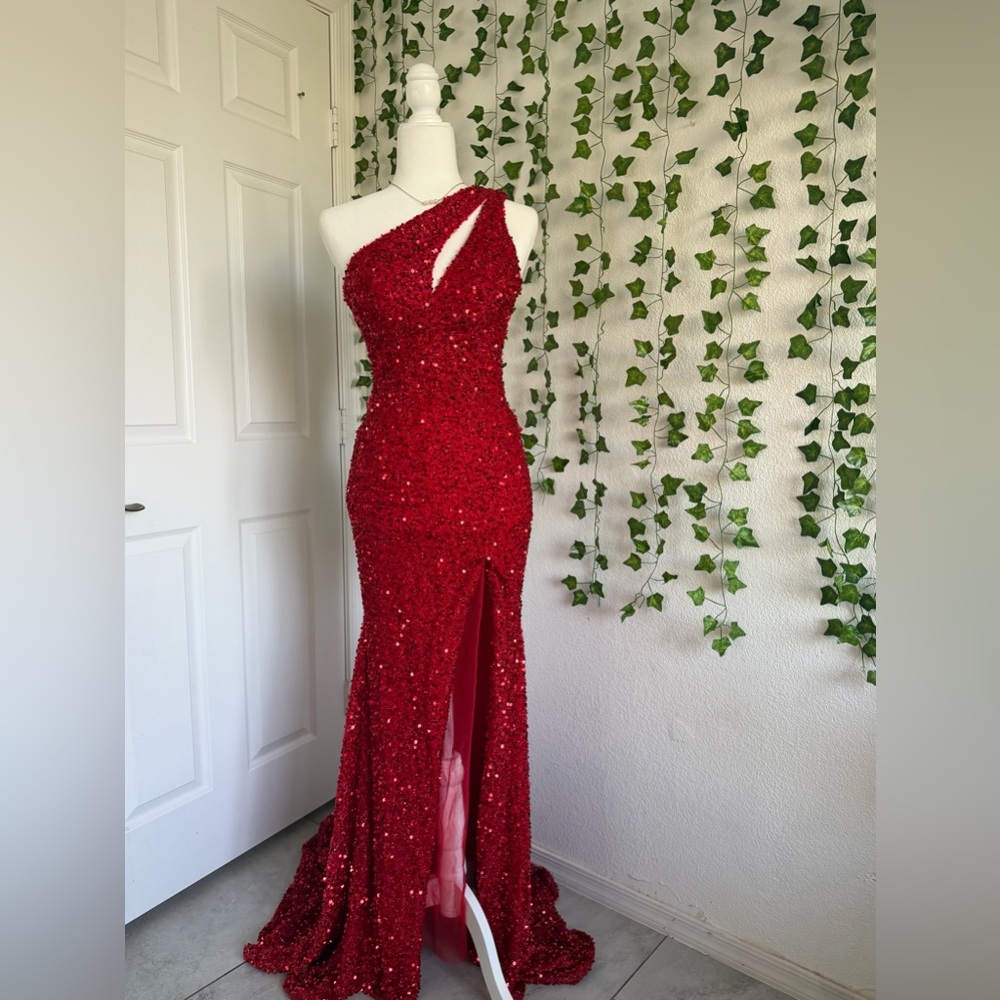 Glamorous One-Shoulder Red Sequin Dress
